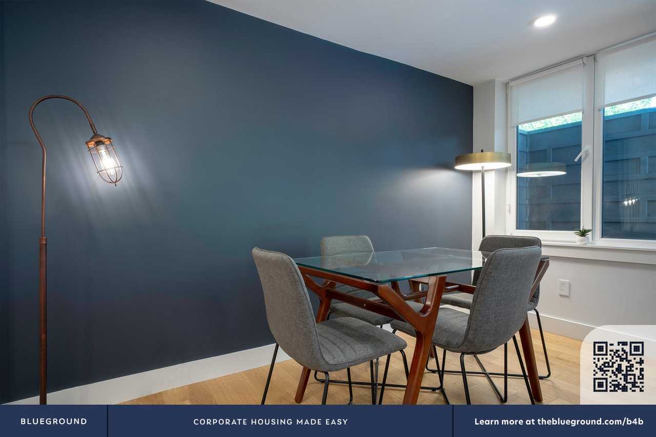 334 Harvard Street - Photo 5 of 24