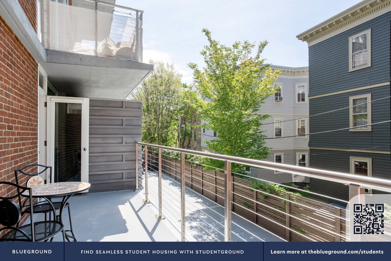 334 Harvard Street - Photo 6 of 24