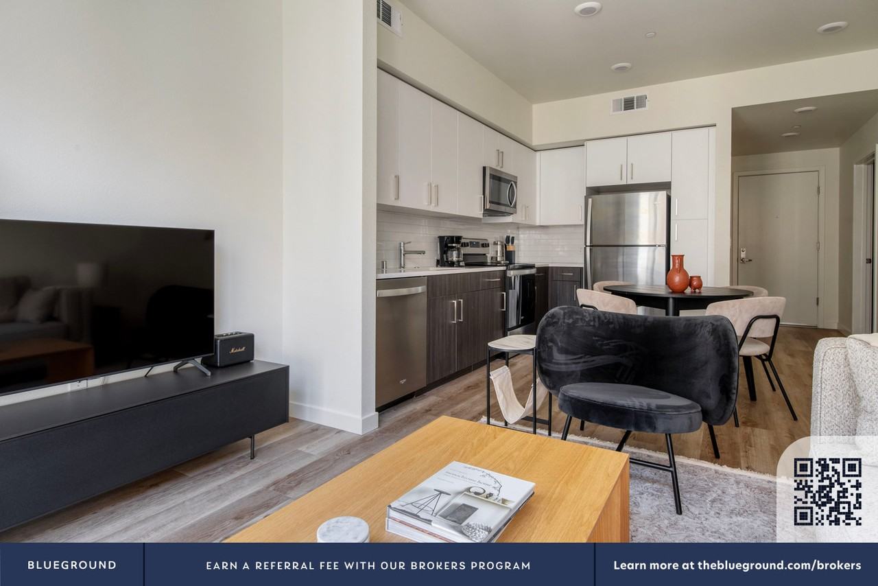 22335 Foothill Boulevard - Photo 5 of 70