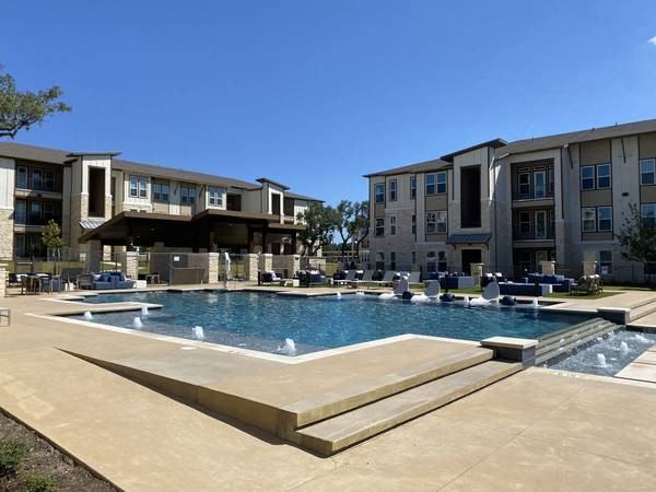 608 San Gabriel Parkway #12204 - Photo 4 of 7