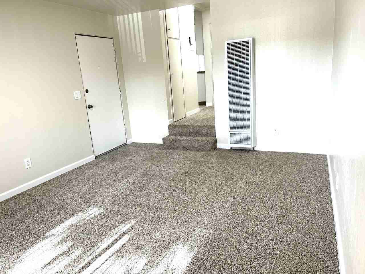 Reed Oaks Apartments - Photo 2 of 15