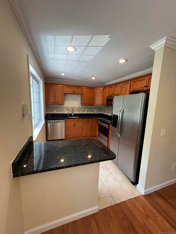94 Cynthia Ln - Photo 6 of 20