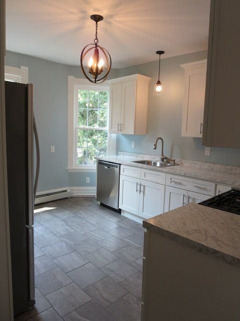 1725 James St - Photo 2 of 20