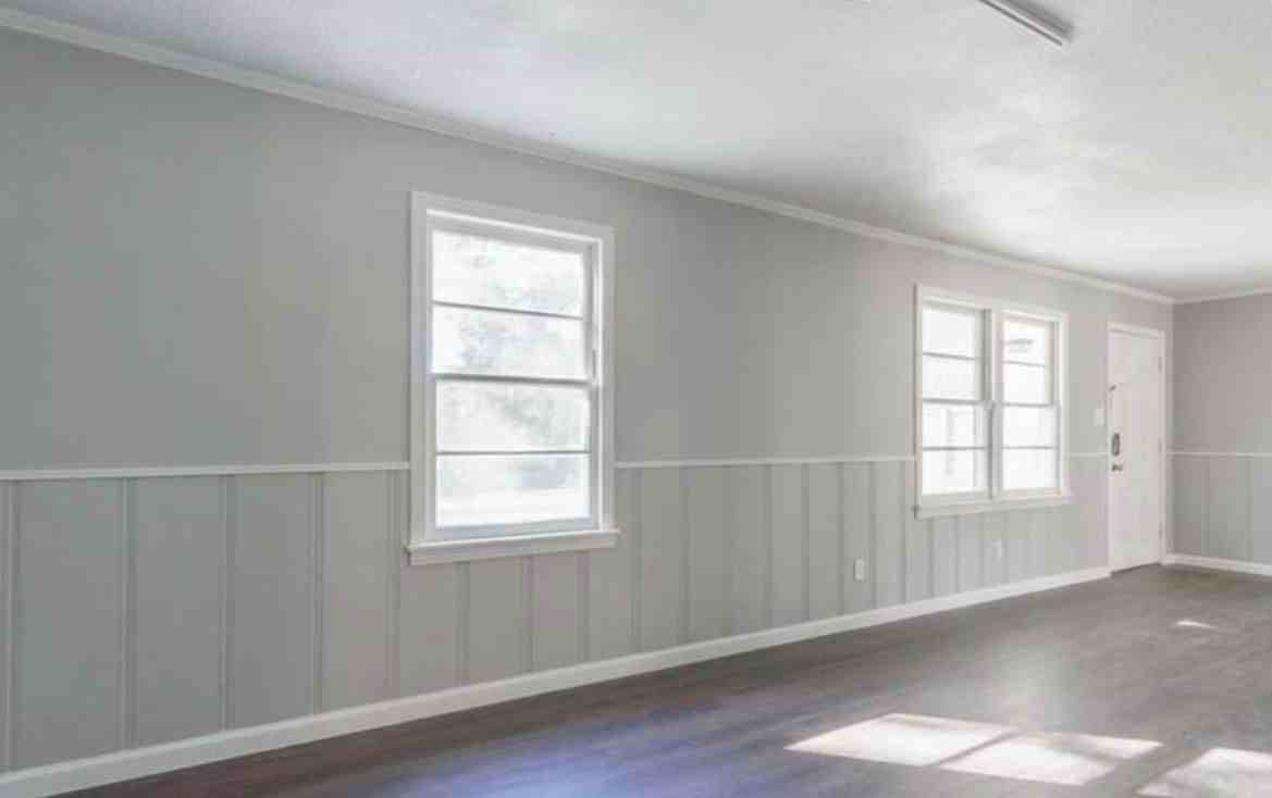 2802 Tryon Rd - Photo 7 of 16