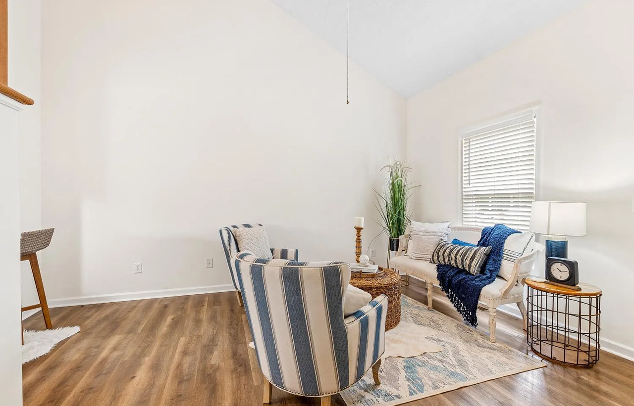 1514/1516 Cassell Ln - Photo 3 of 17