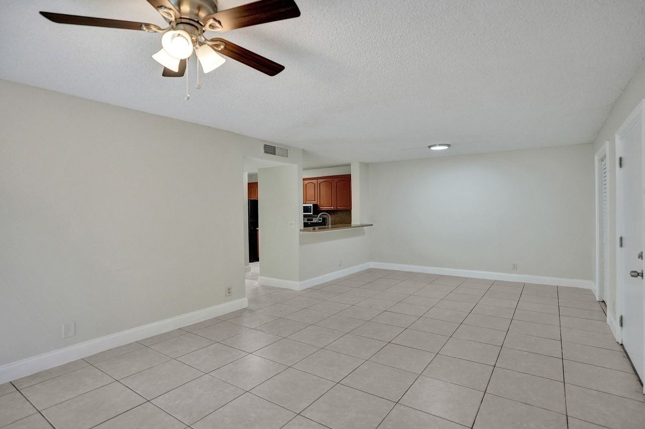 10773 Cleary Blvd #111 - Photo 4 of 41