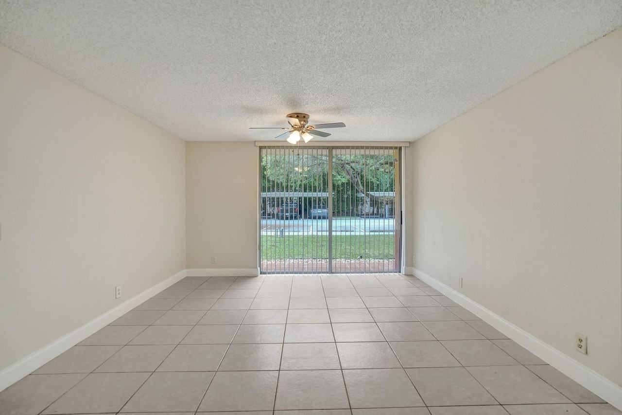 10773 Cleary Blvd #111 - Photo 5 of 41