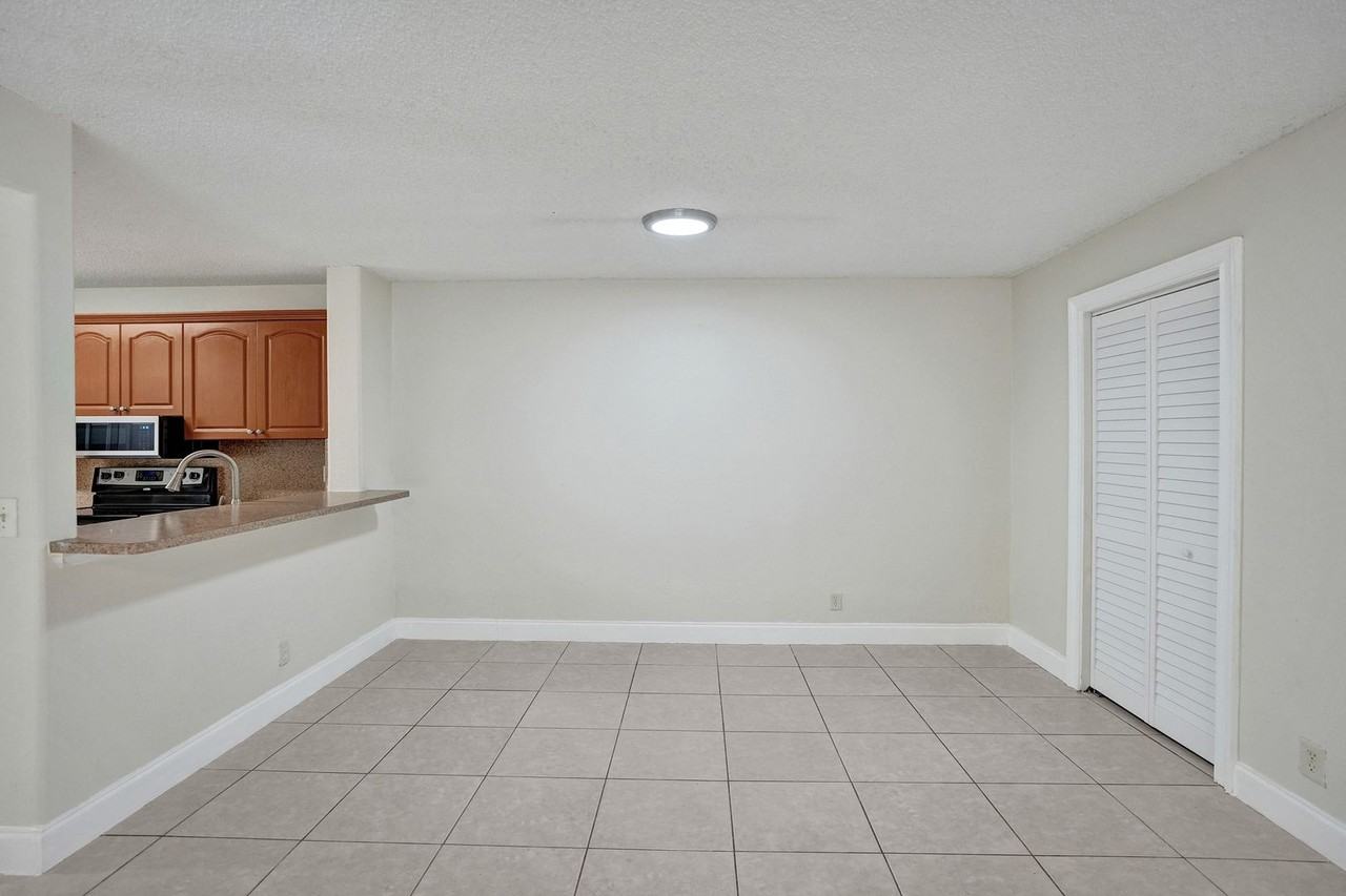 10773 Cleary Blvd #111 - Photo 7 of 41