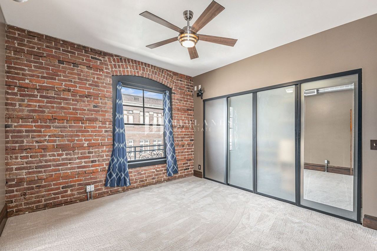 1117 S 10th St - Photo 7 of 16