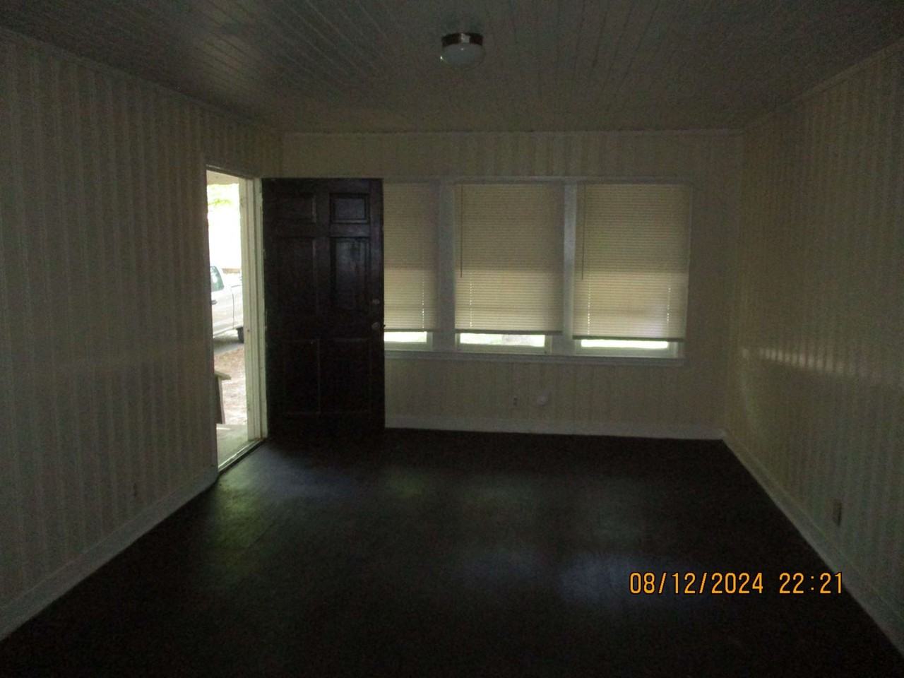 1127 Gillespie Avenue - Photo 4 of 5