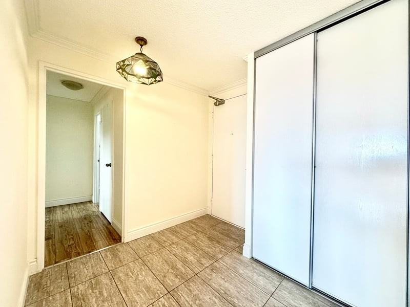 415 Greenview Ave Unit 1205 - Photo 3 of 13