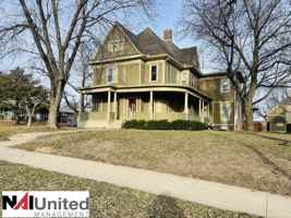 featured image of 1524 Grandview Blvd