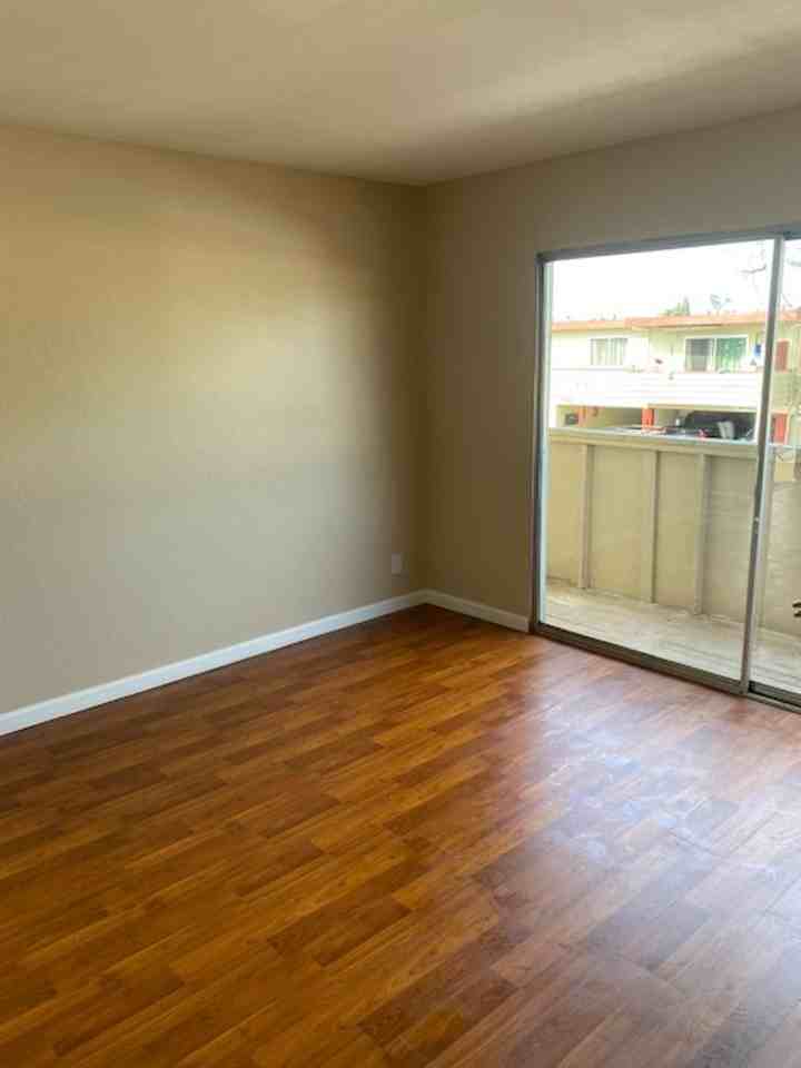 1641 FRISBIE - Photo 3 of 50