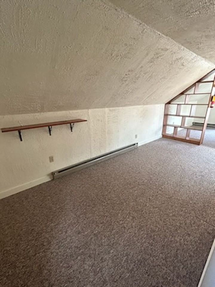 1166B Oneida St - Photo 3 of 9