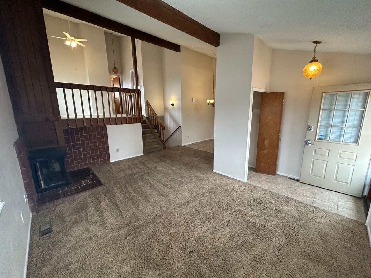 2170 Grafton Dr - Photo 4 of 25