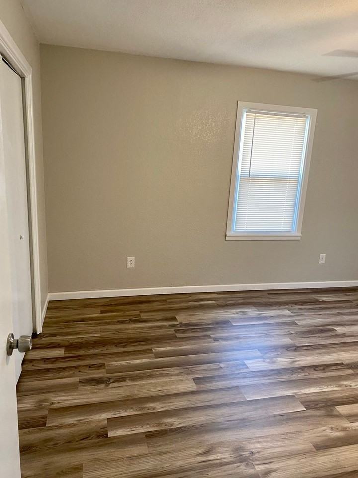 3257 Vogel St - Photo 6 of 24