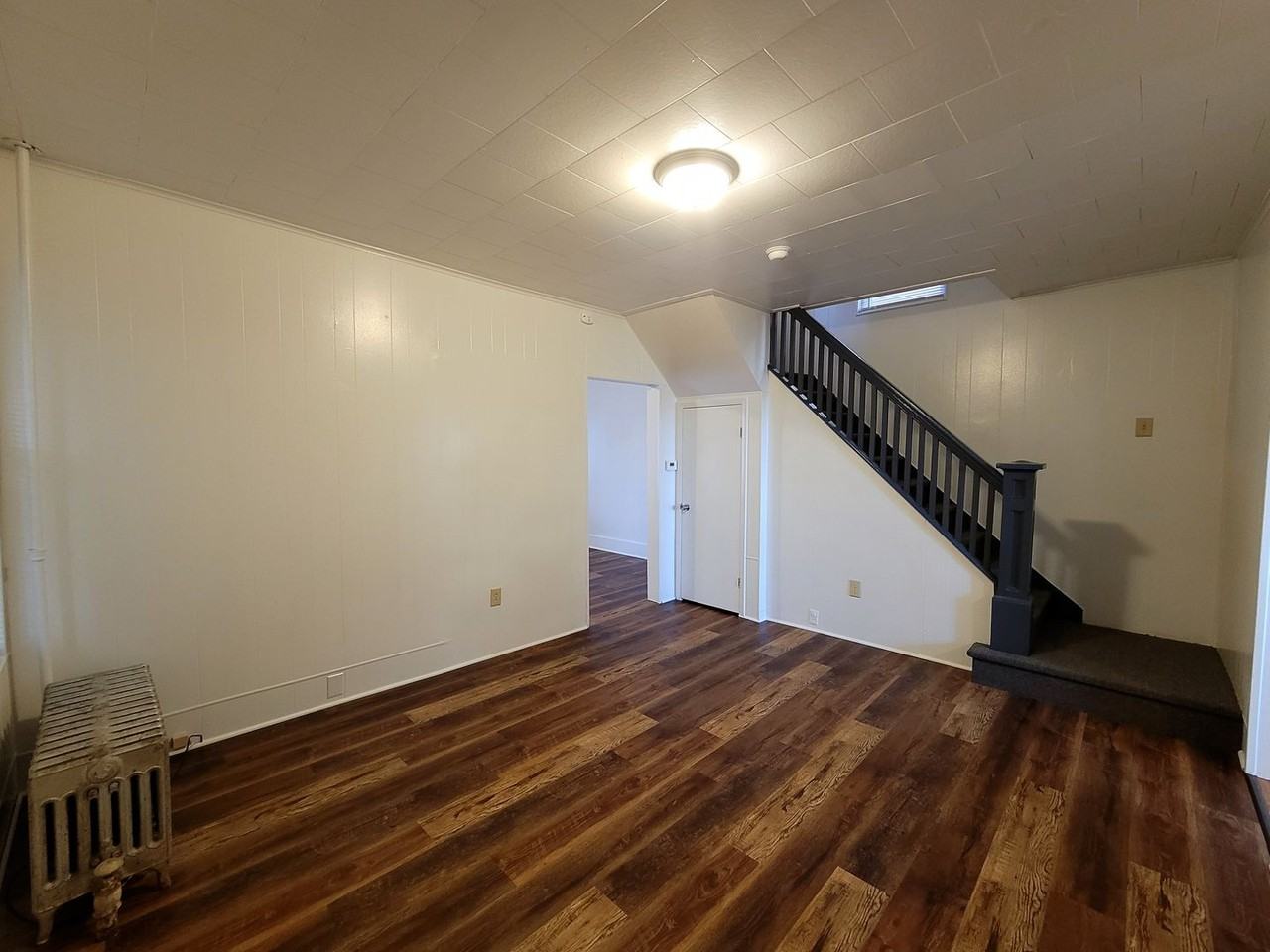 330 S Fairview St - Photo 2 of 27