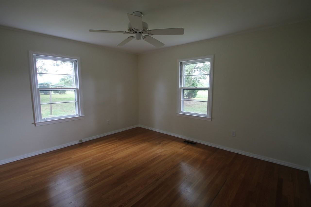 4828 Wh Borders Rd - Photo 5 of 15
