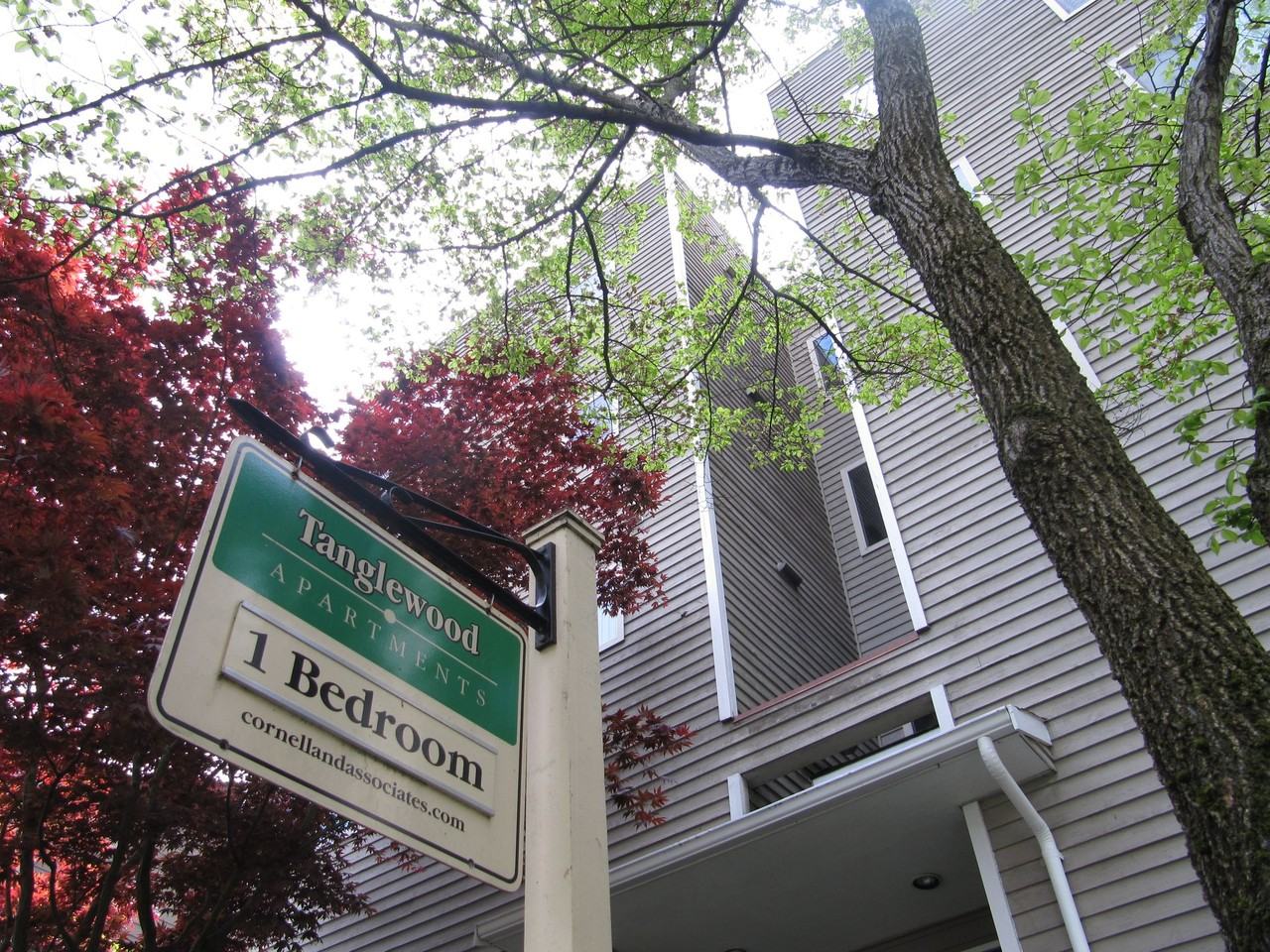 Tanglewood Apartments - Photo 2 of 4