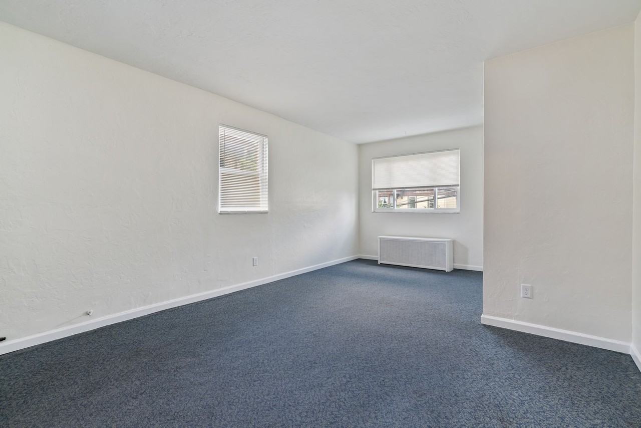 2807 2807 Neeld Avenue - 2807 Neeld Avenue - Photo 3 of 19