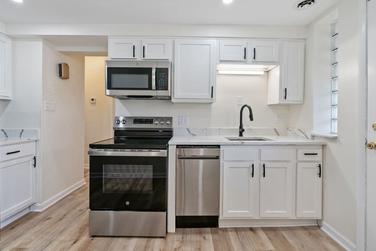 2807 1/2 Neeld Ave - Photo 7 of 22