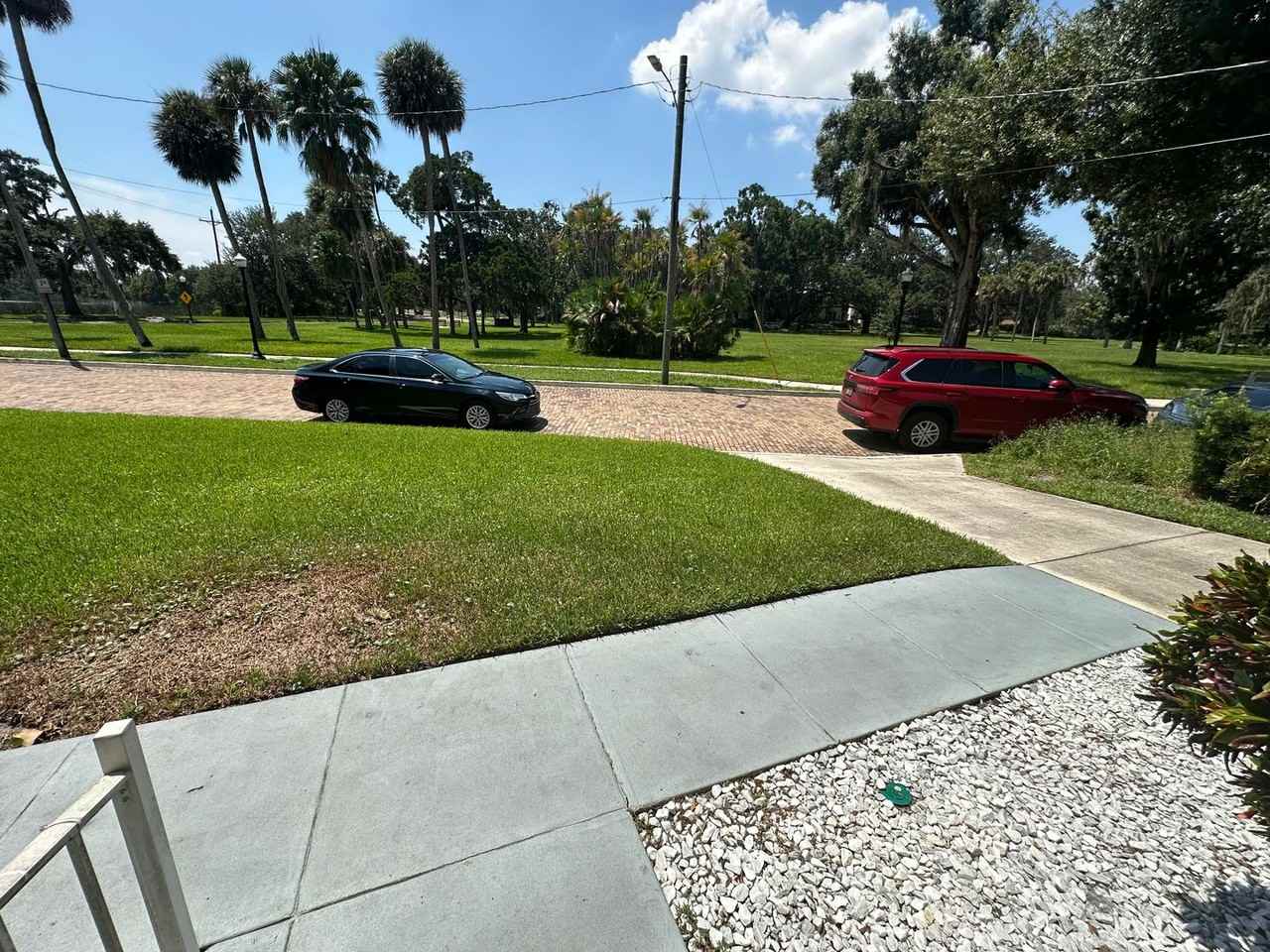 609 Woodlawn Blvd - Photo 2 of 12