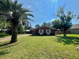 featured image of 1002 Julia Ave