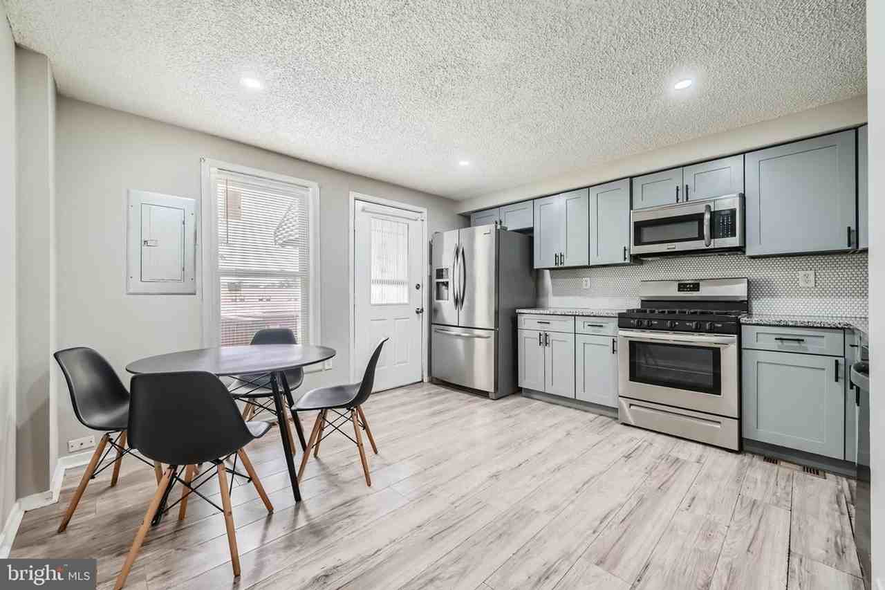 243 North Gilmor Street - Photo 7 of 28