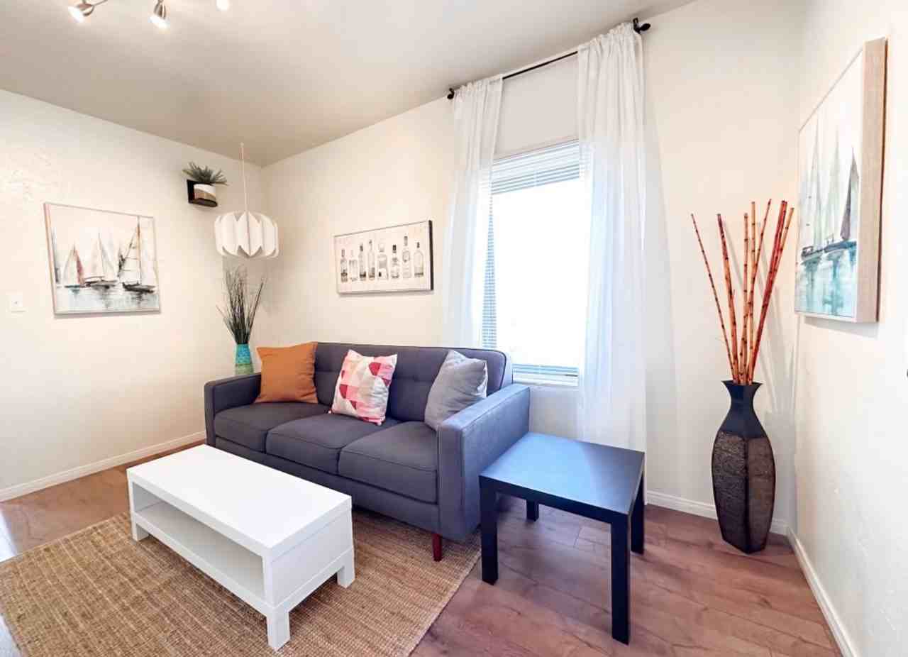 2418 India St - Photo 3 of 17