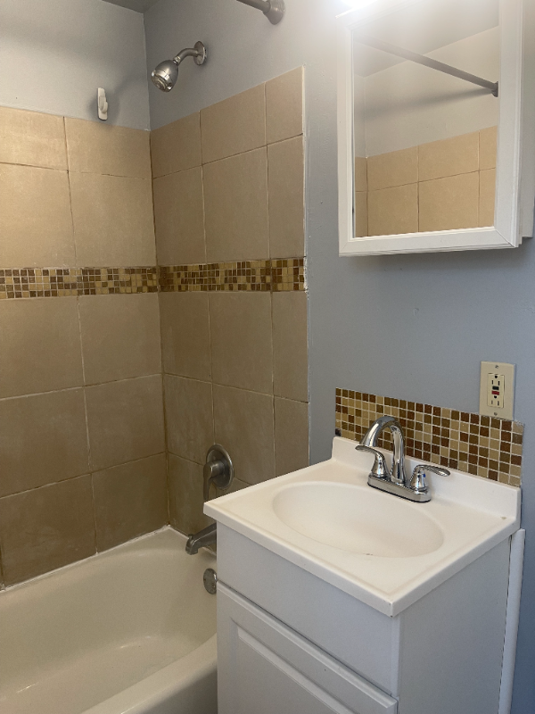 1311 S State St #2 - Photo 5 of 9