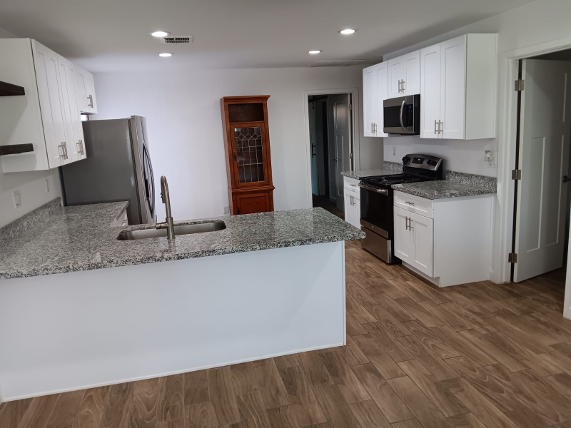 2138 W Madison St - Photo 3 of 10