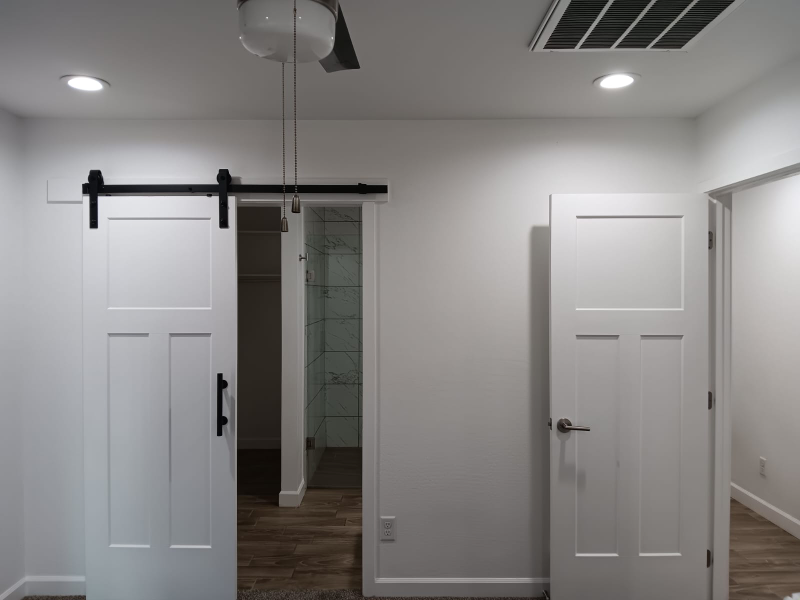 2138 W Madison St - Photo 4 of 10