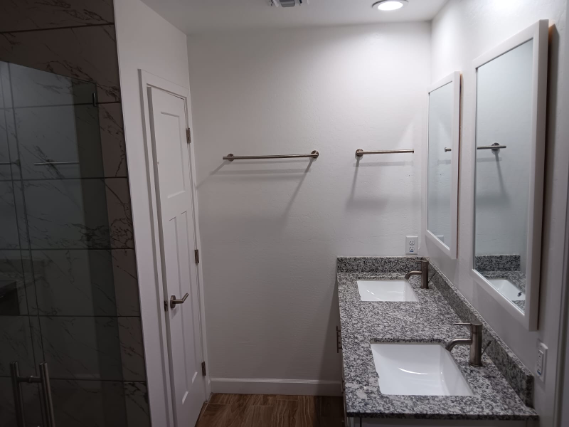 2138 W Madison St - Photo 7 of 10