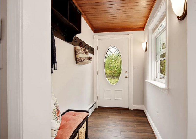 5303 Keech Rd - Photo 3 of 14