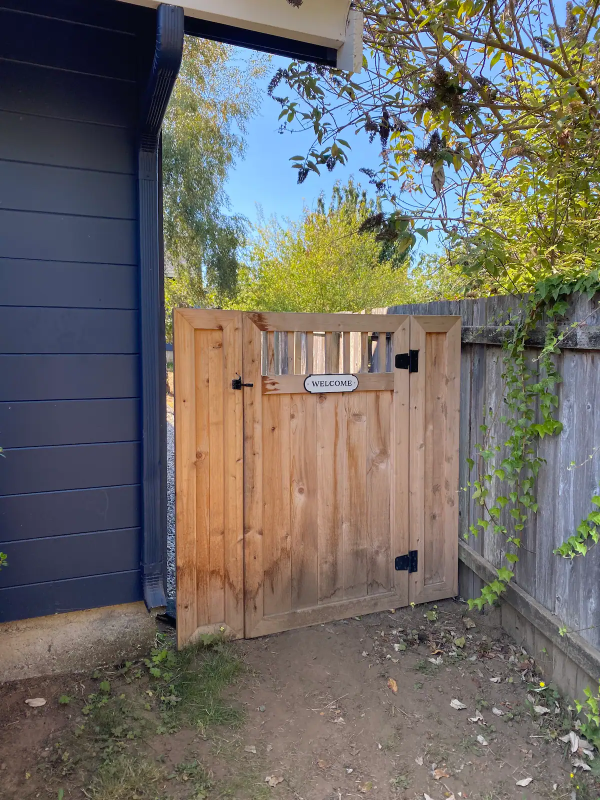 1210 Adamson Ct - Photo 3 of 15