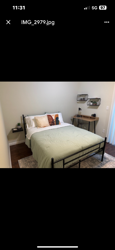 155 Berverdor Ave - Photo 4 of 17