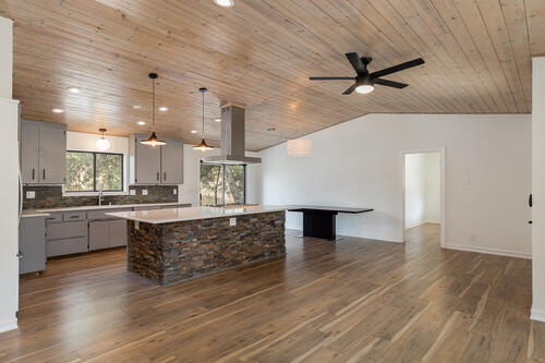 15945 Vandevere Rd - Photo 3 of 20