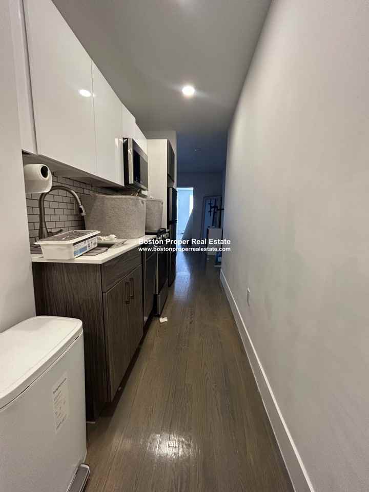 44 Joy St #8K - Photo 2 of 7