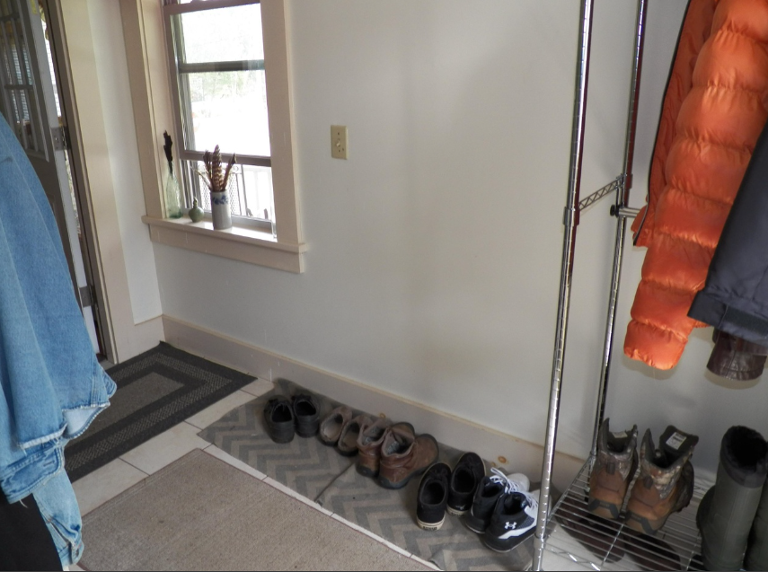 50 Beech St - Photo 2 of 12