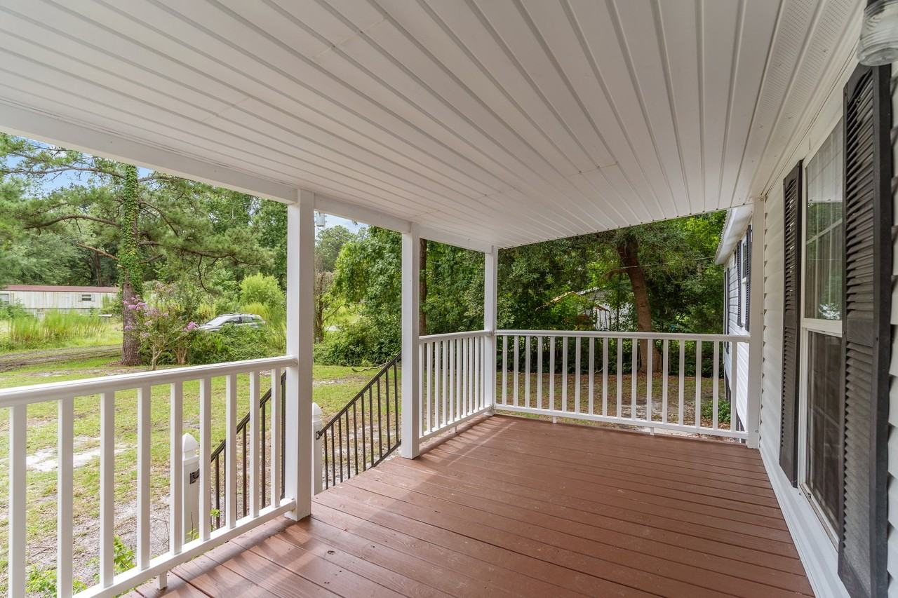 2061 Center Ct Sw #NA - Photo 2 of 24