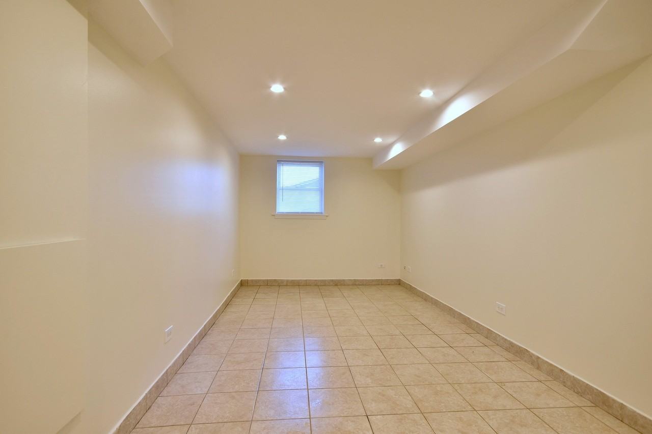 3859 N Oconto Ave #G - Photo 2 of 10