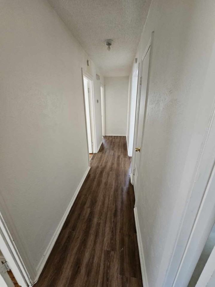 3708 Sydney St #NA - Photo 3 of 11