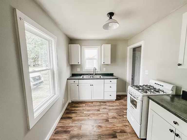 3926 Delaware St #NA - Photo 2 of 15