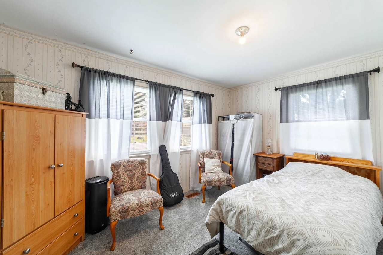 1035 Ruth St #NA - Photo 2 of 8