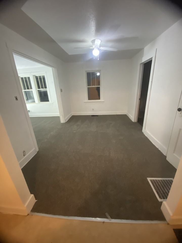 644 Anna Ave #NA - Photo 4 of 10
