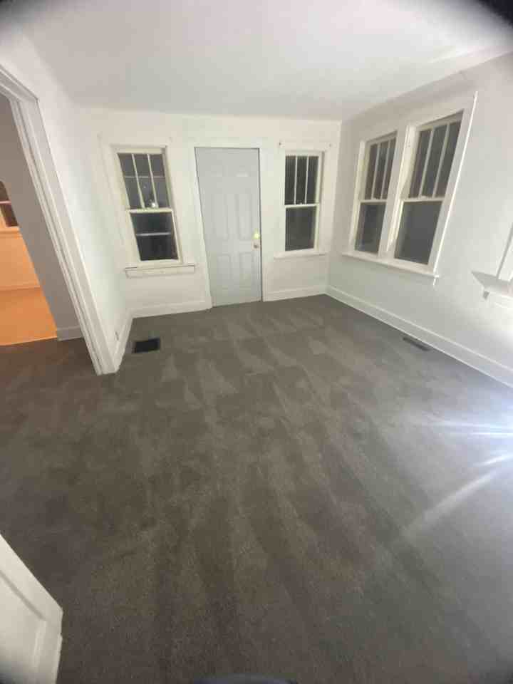 644 Anna Ave #NA - Photo 5 of 10