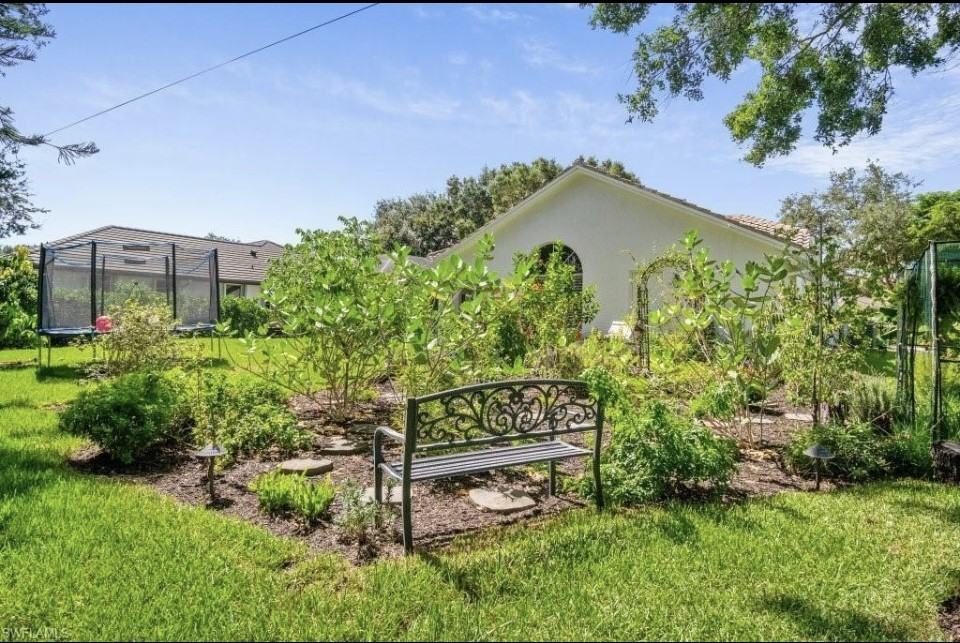 8139 Las Palmas Way #NA - Photo 4 of 48