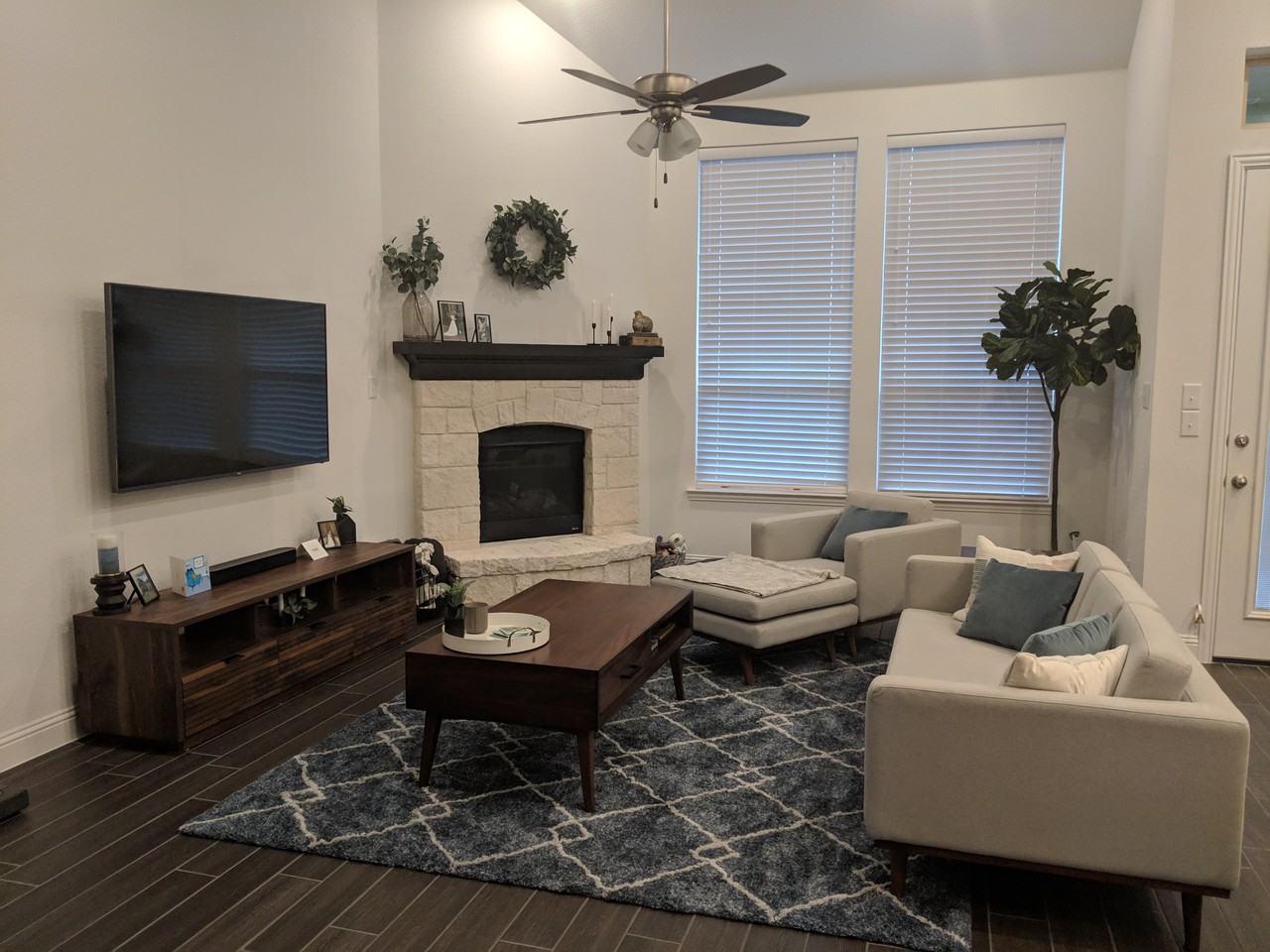 9209 Terrel St #NA - Photo 2 of 24