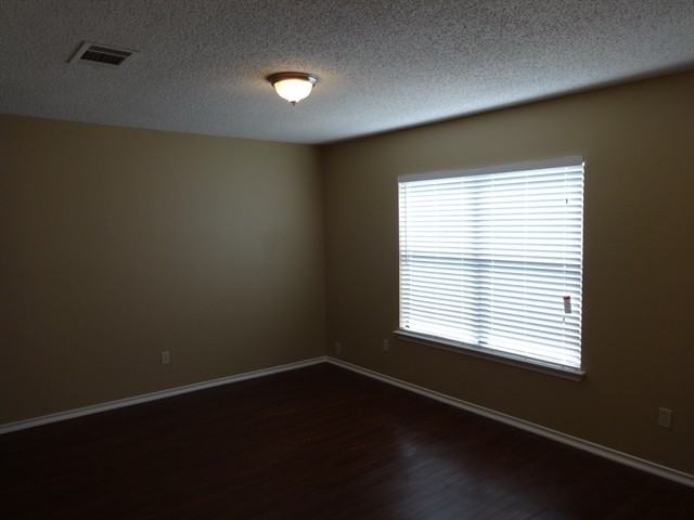 3608 Bass Loop - Photo 2 of 19