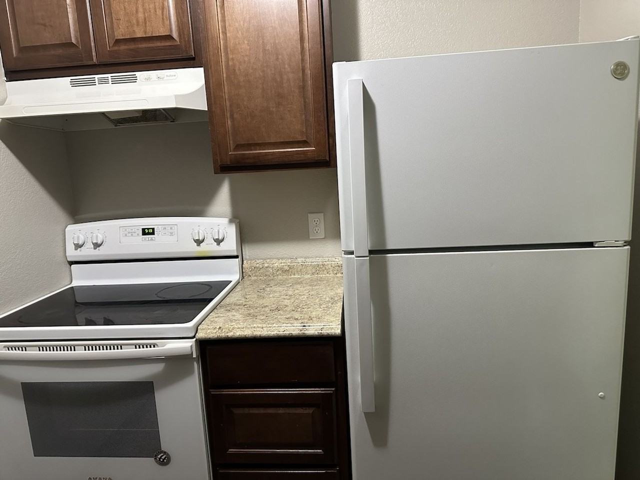 3202 Lincoln Dr Apt 115f #115F - Photo 3 of 12